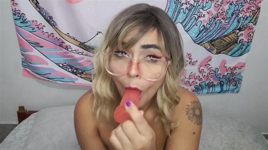Latinamarne - Will Mommy Suck Your Dick For Money FullHD 1080P